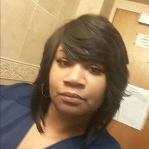 Meet your Posher, Shana